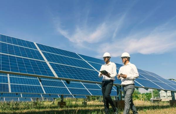 От энергетической независимости до безумно дешевых мощностей: как развивалась солнечная энергетика